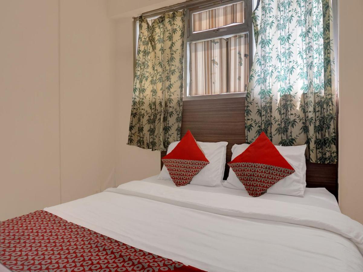 Oyo 91420 S&A Collection Hotel Giacarta Esterno foto